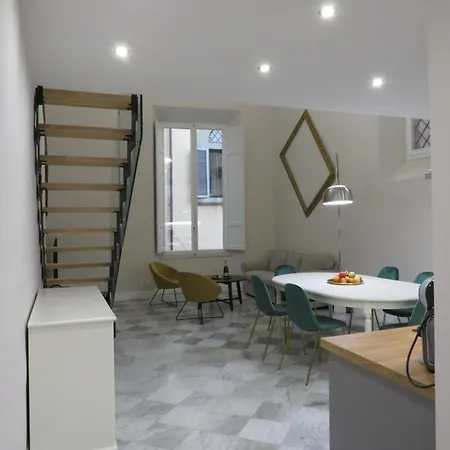 Frame House Apartamento Florencia