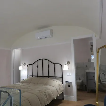 Frame House Apartman