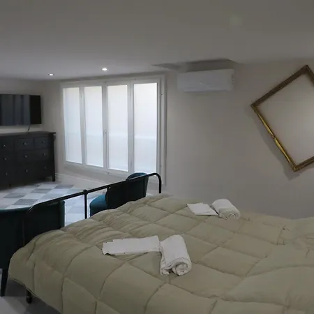 Apartment Frame House *