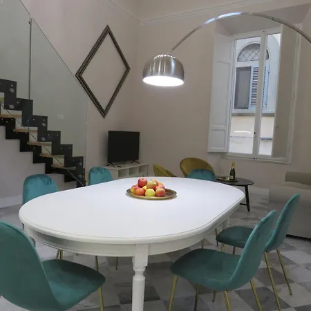 Apartment Frame House